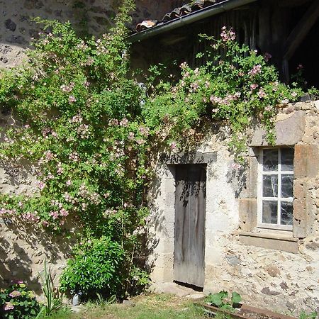 Bed and Breakfast Les Trois Chenes Videix Exterior foto