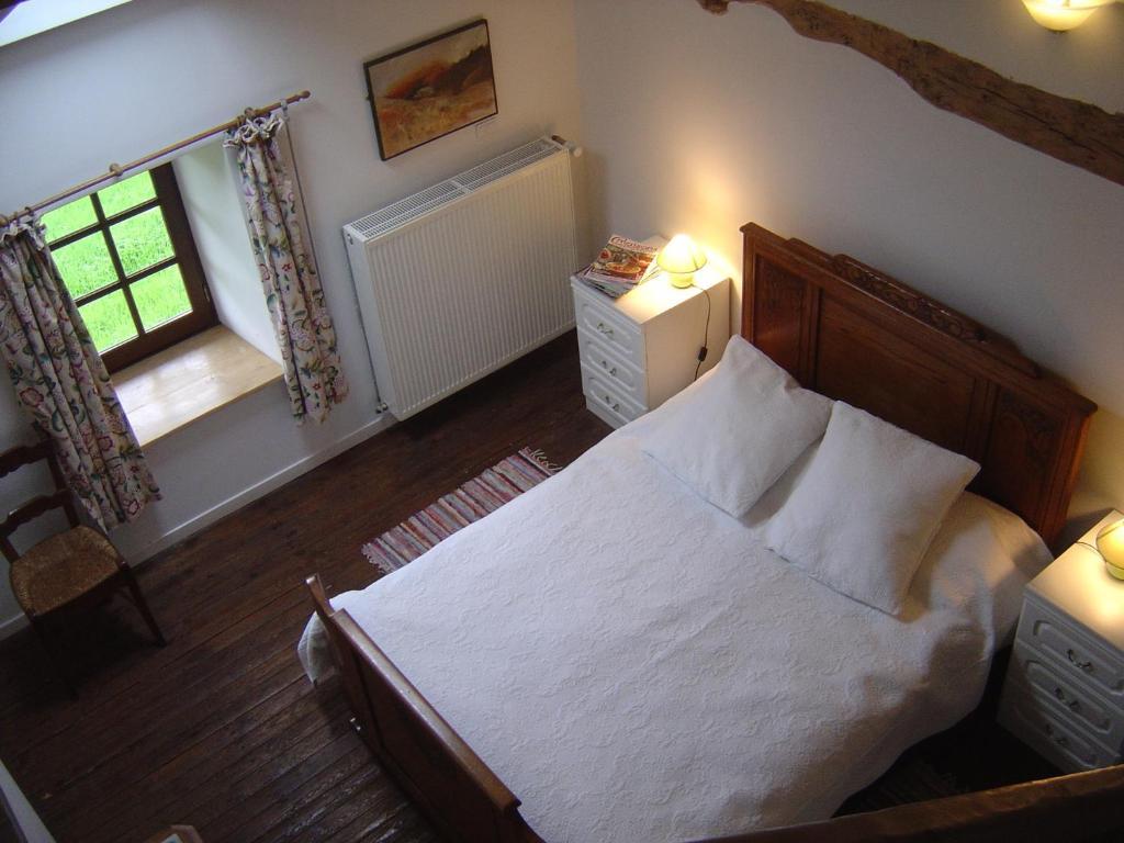 Bed and Breakfast Les Trois Chenes Videix Zimmer foto