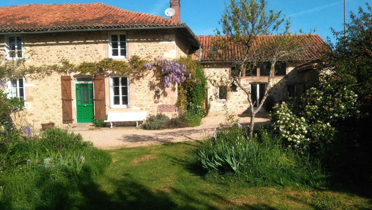 Bed and Breakfast Les Trois Chenes Videix Exterior foto